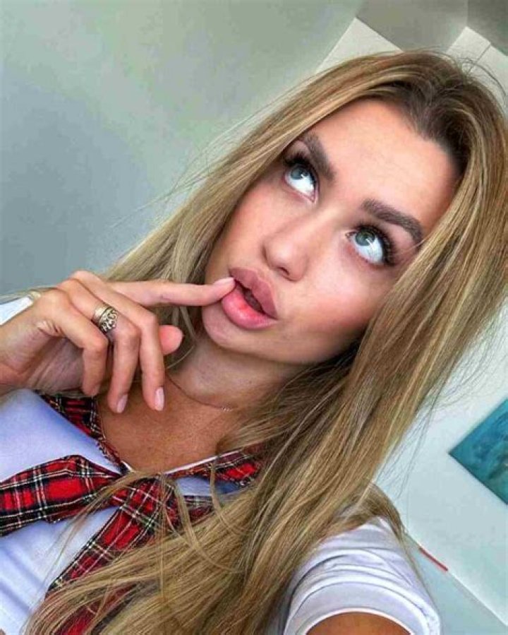 
Ashlen Alexandra Height, Weight, Net Worth, Age, Birthday, Wikipedia, Who, Instagram, Biography 